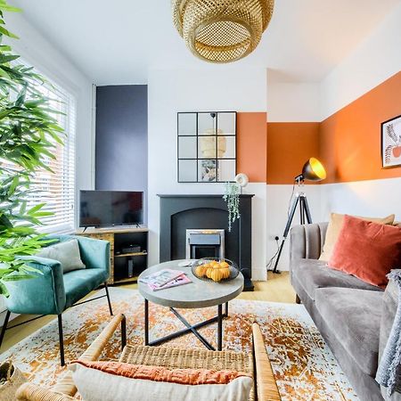 Coventry Fashionable House, City Centre, Free Parking, Sleeps 4, By Empower Homes المظهر الخارجي الصورة