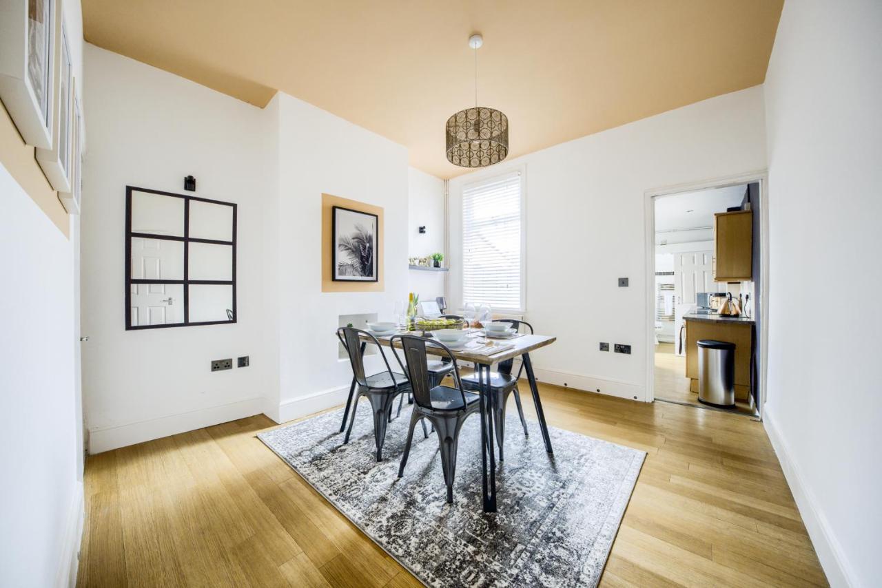 Coventry Fashionable House, City Centre, Free Parking, Sleeps 4, By Empower Homes المظهر الخارجي الصورة